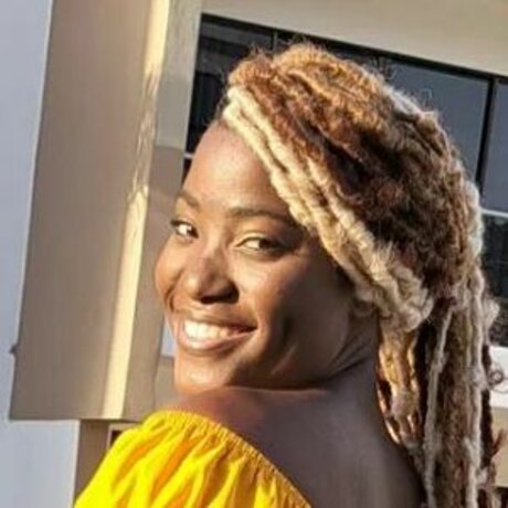 FamouseChristie pretty model picture