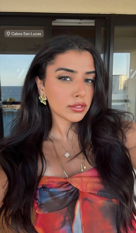 Gal Akbari free pornstar img