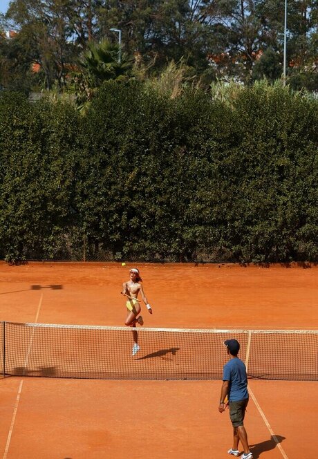 Svenja Van Den Bogaart star hd img