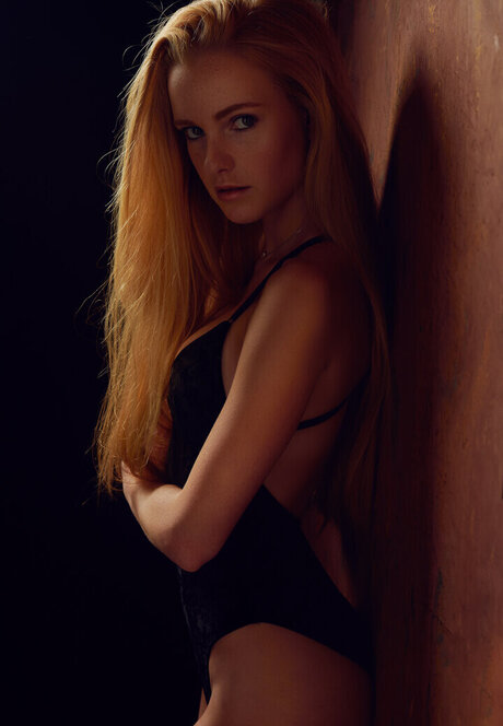 Svenja Van Den Bogaart free actress photo