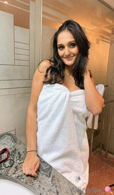 Lea Monet star free gallery