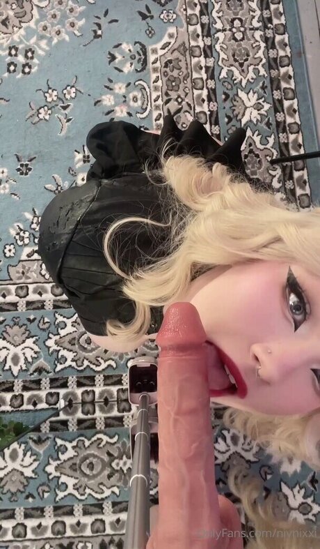 Nivnixxi naked model archive