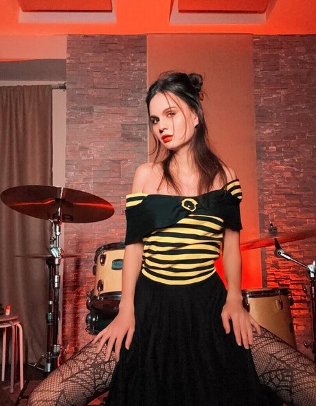 Tonya Rozatti model pornographic pic