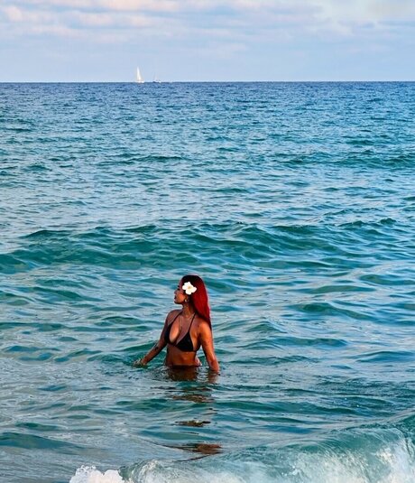 Bao Chii naked model pics