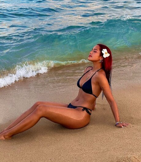 Bao Chii hot star galleries