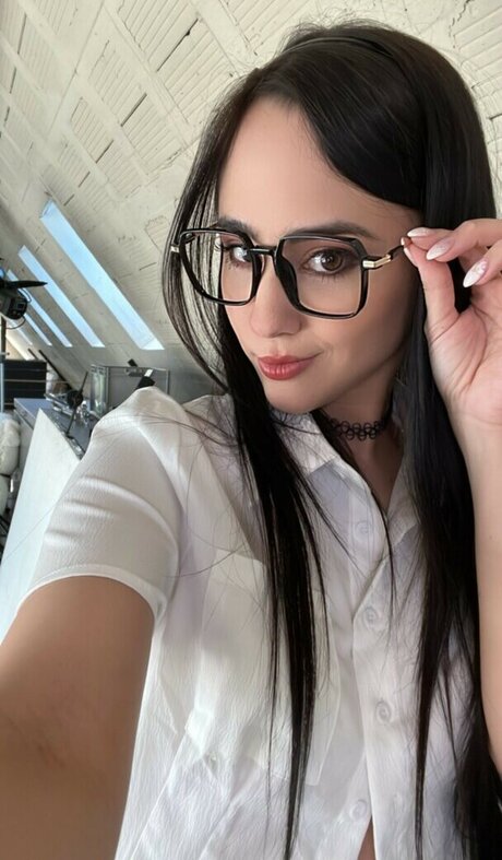 Alice Hernandez xxx model img