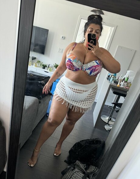 Calista Diamandis exclusive model photo