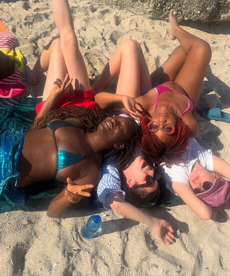 Sophie Duker sexy actress galleries