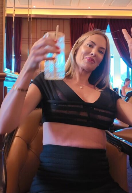 Anna Maria Ferchichi perfect model image