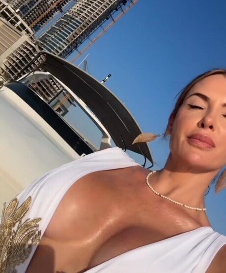 Anna Maria Ferchichi hd star galleries