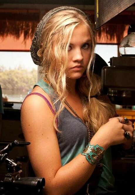 Maddie Hasson pornstar top image