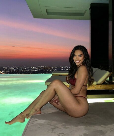 Lydddy free star pic