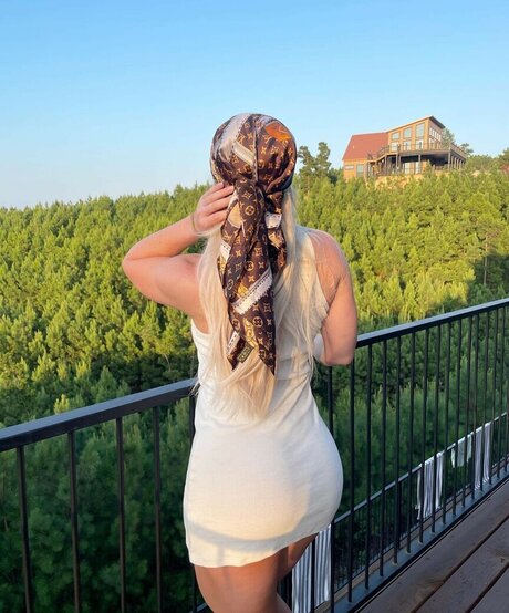 bfitntrain model high quality pic