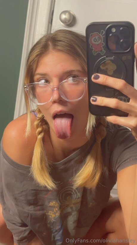 Oliviahansley sexy pornstar picture