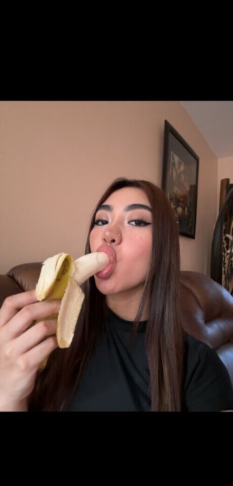 clementinexoxo erotic model photo