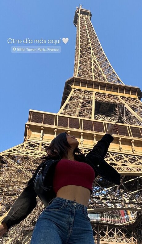 Sofia Fitness pretty actress images