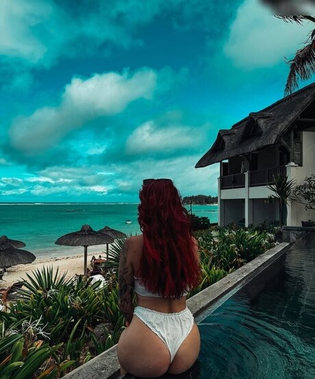 Aline Jost Diraimondo art model gallery