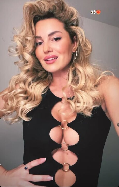 squat onlyfans hot nude galleries