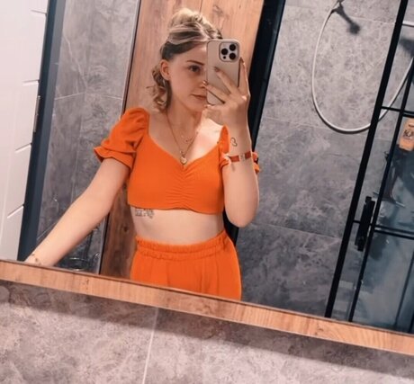 Wollnys model exclusive pictures