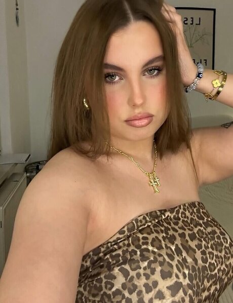 Olwiaptl star sex picture