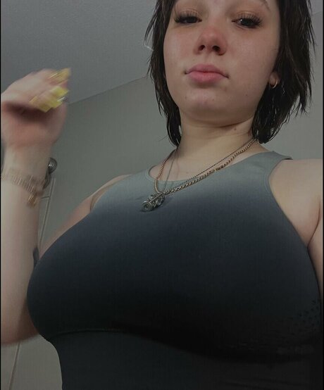 Caiidenn model beautiful pics