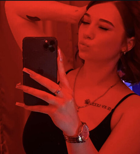 Caiidenn model porn photos