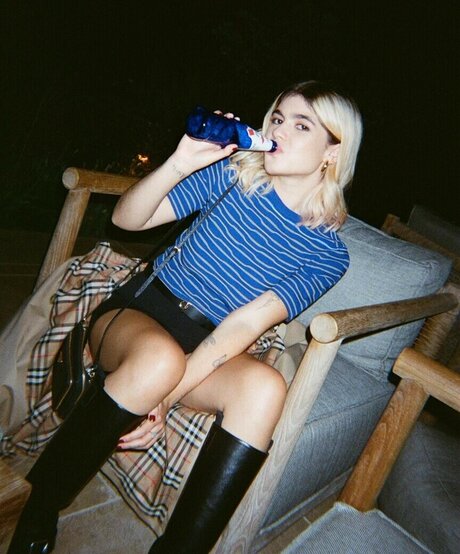 Molly Gallagher model xxx photo