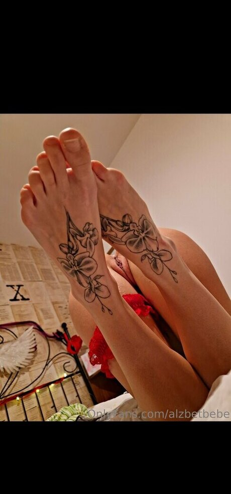 aalzbbet pornstar nudes photo