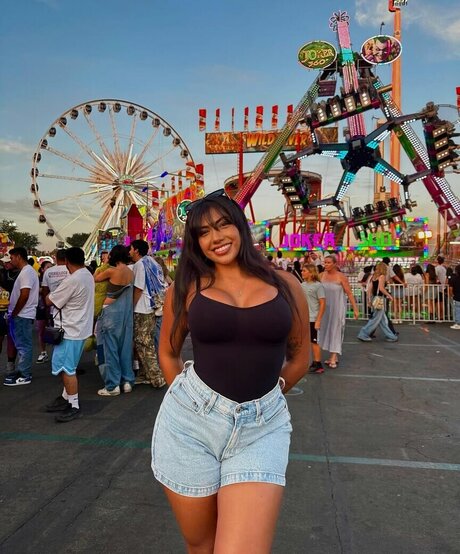 Path Wei_ pornographic star galleries