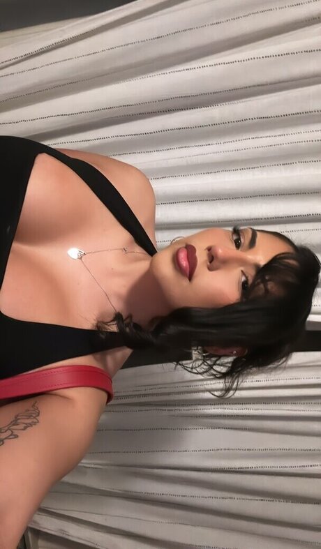 Path Wei_ pornstar nudes gallery