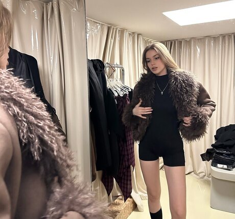 sosihue pornographic star archive