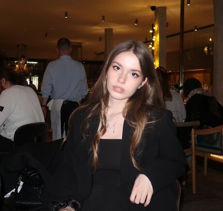 thick girls onlyfans exclusive pic