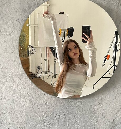 beauty girls onlyfans adult archive