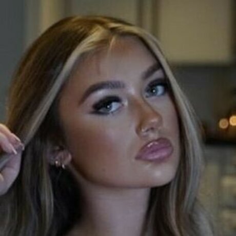 Ellie Cameron pornstar free image