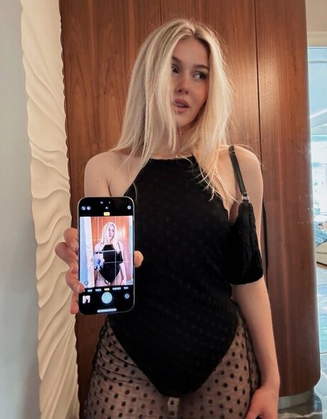 mommy onlyfans sexy naked gallery