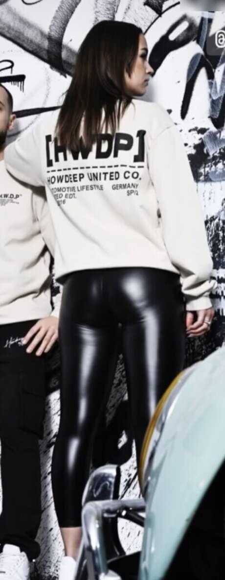 Lisa srmst adult model gallery