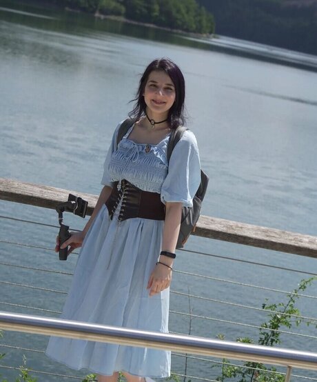 Haselnuuuss star hot image