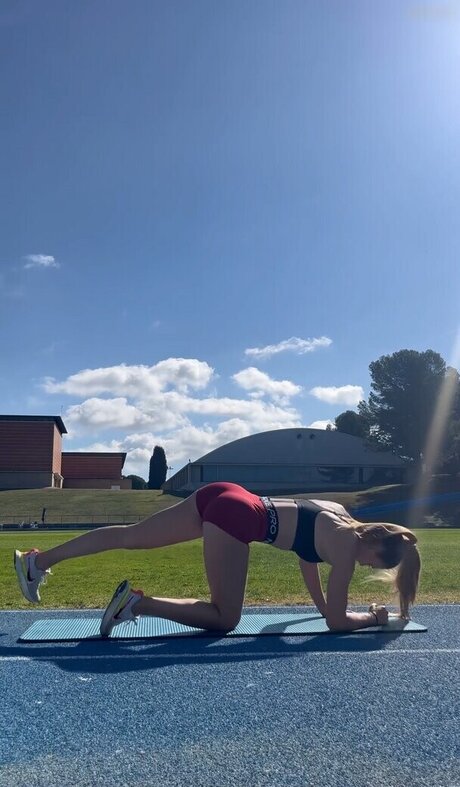 asian couple onlyfans exclusive pic