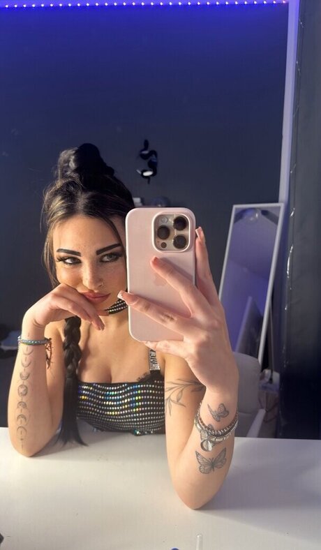 mom fuck onlyfans top images