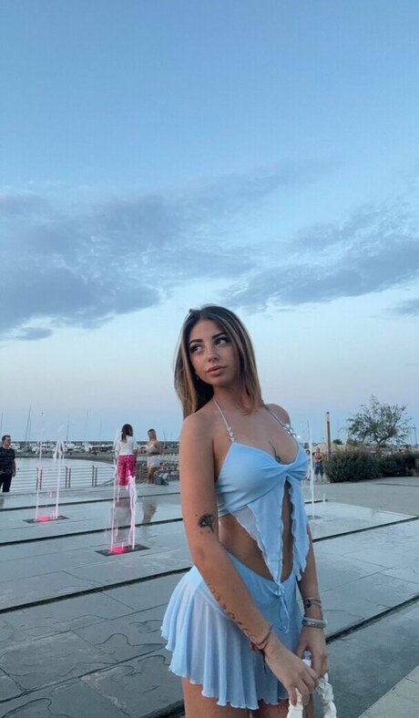 Luna Bufo star sexy galleries