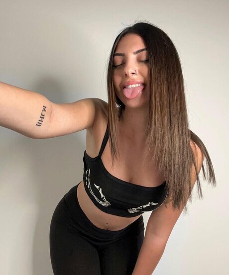 Luna Bufo pornographic model photo