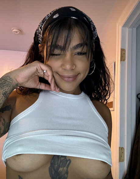 Carla Andreina pretty model pictures