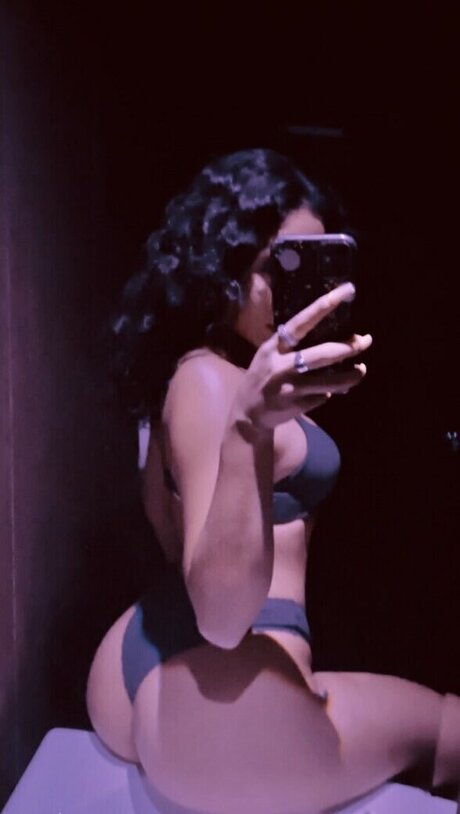 cubanmammii pretty pornstar pictures