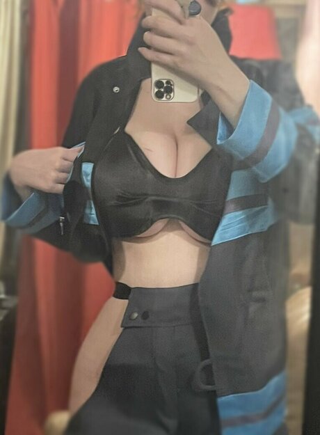 Lumineiia sexy model pictures