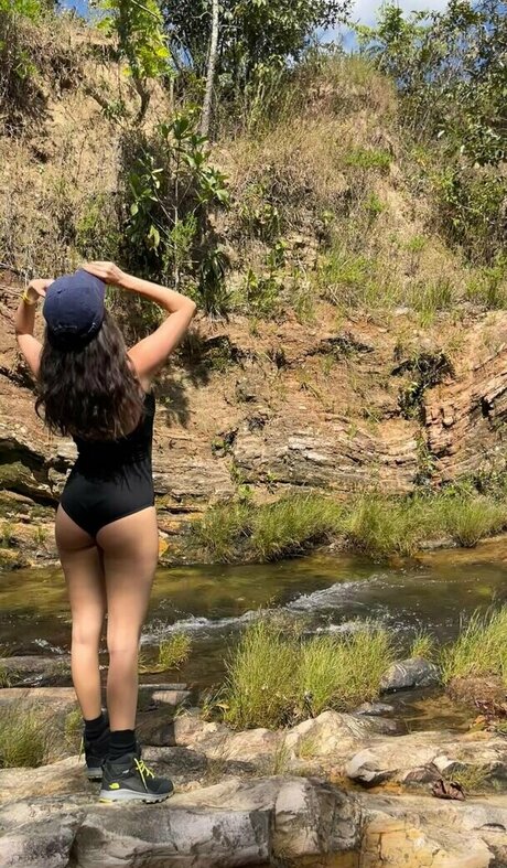 Amanda De Godoi exclusive model img