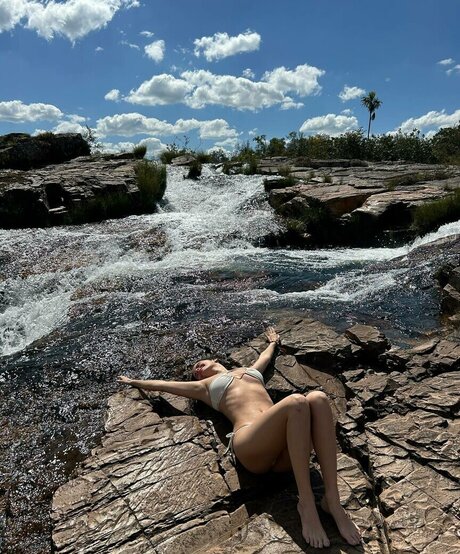 Amanda De Godoi star nude photos