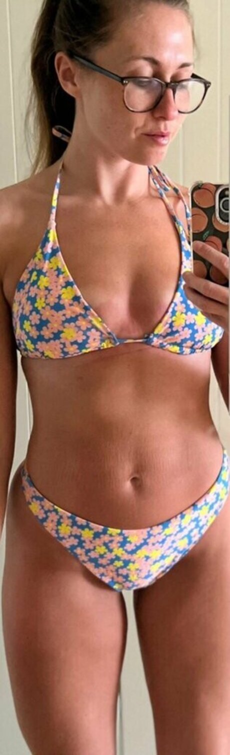 catraises star free pics