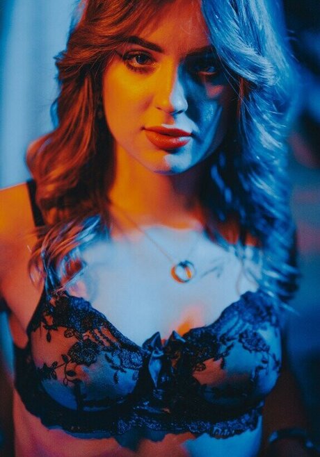 Moldova Nude Girl star pretty pics