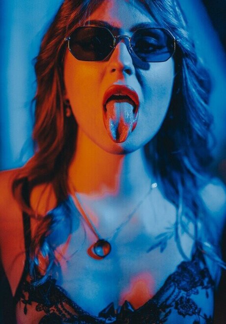 Moldova Nude Girl art actress images