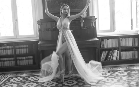 Maria Kompanets naked star pics